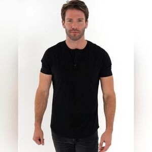 WYR Wear Mens Classic Henley shirt black Large EUC Buisness casual